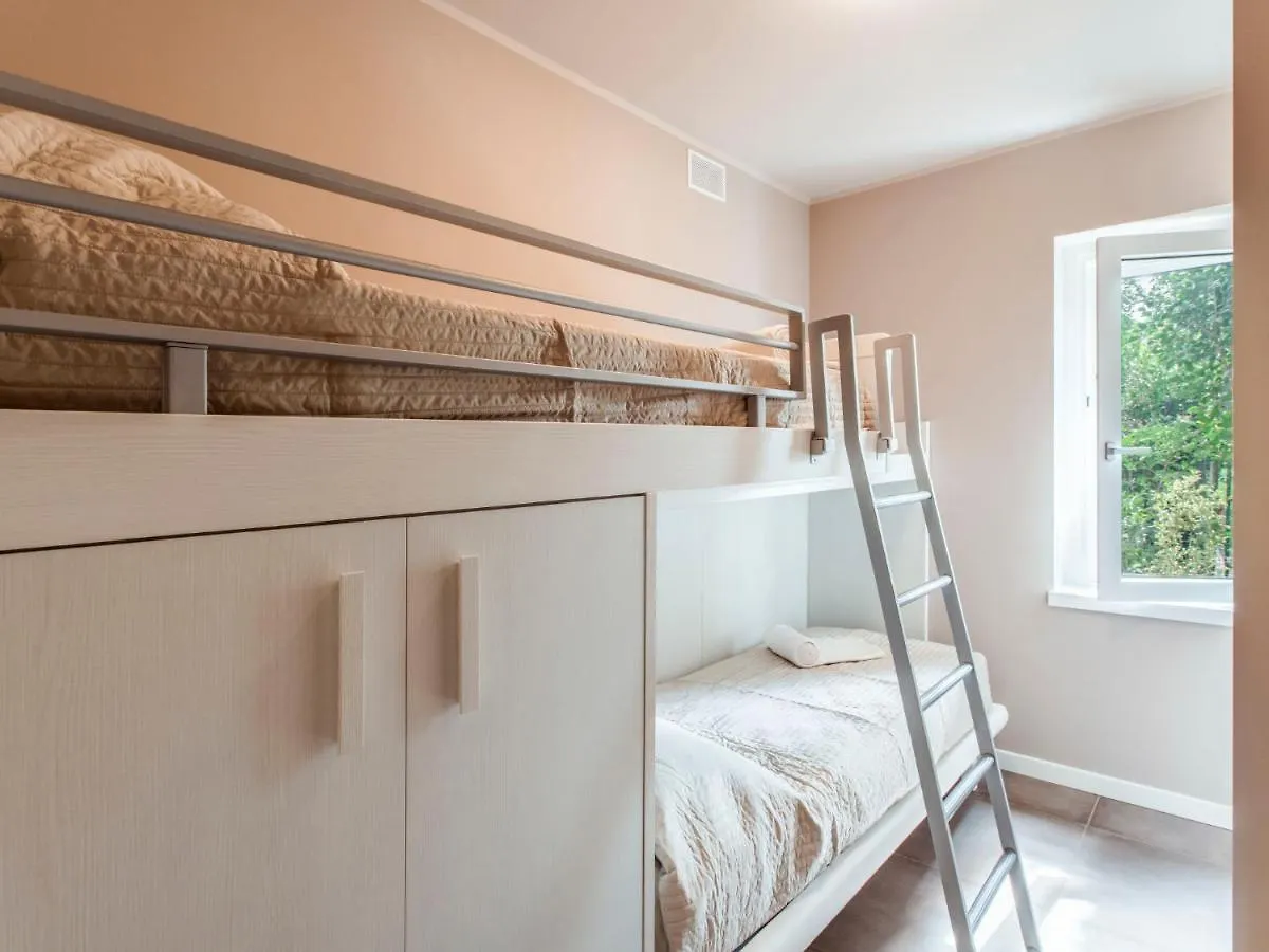 Apartment Iris E Girasole By Interhome Manerba del Garda